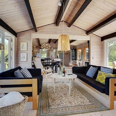 Skogh - 600m From The Sea By Interhome Feriehus *